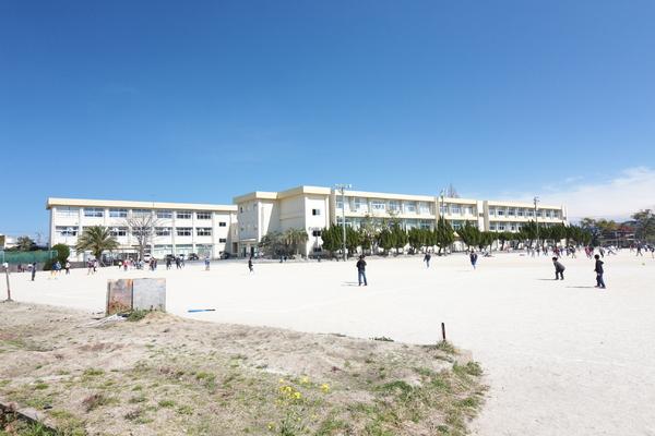 唐津市神田の土地(唐津市立長松小学校)