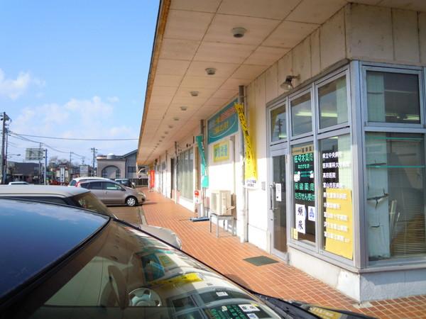 富山市水橋中村町の店舗