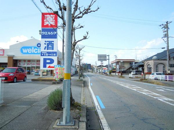 富山市水橋中村町の店舗