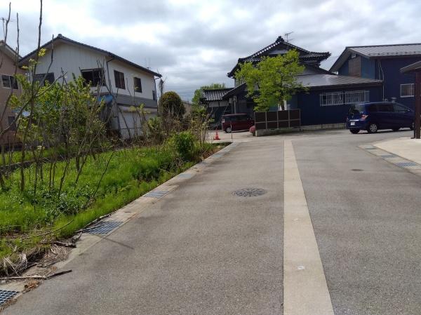 富山市上八日町の土地