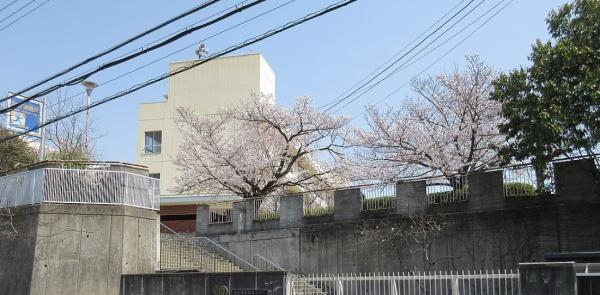 朝日プラザ千里北Ａ棟(茨木市立沢池小学校)