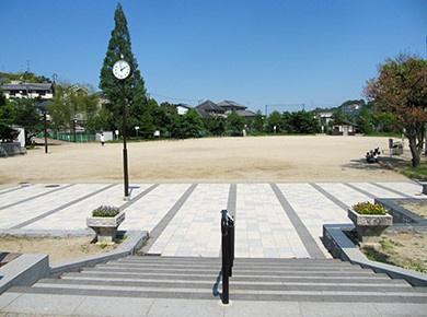 朝日プラザ千里北Ａ棟(春日丘公園)