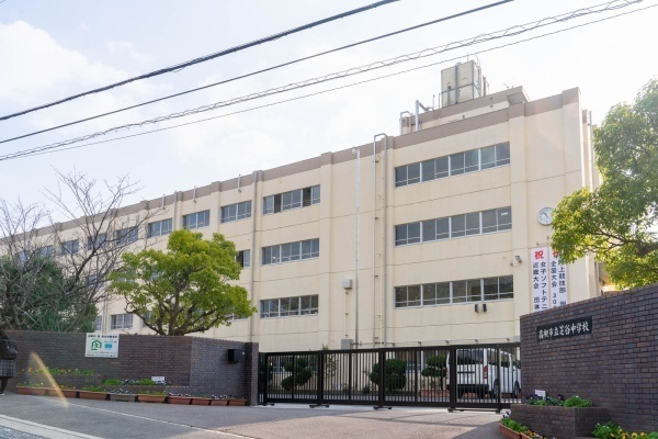 高槻市日吉台三番町　新築戸建(高槻市立芝谷中学校)