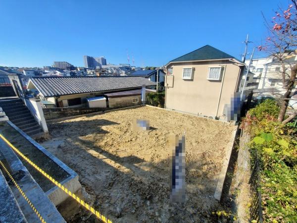 茨木市北春日丘４丁目　新築戸建