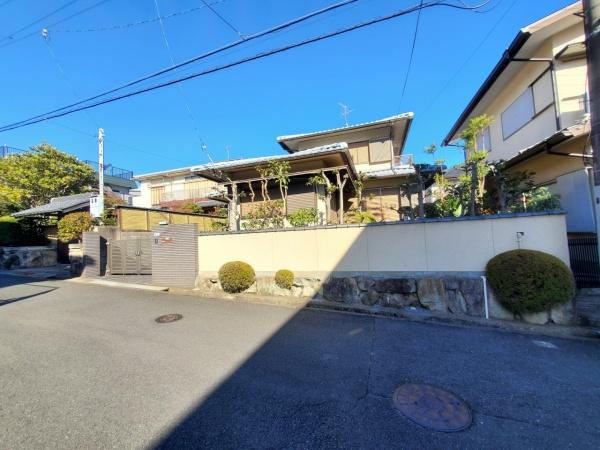 茨木市北春日丘１丁目の中古一戸建て