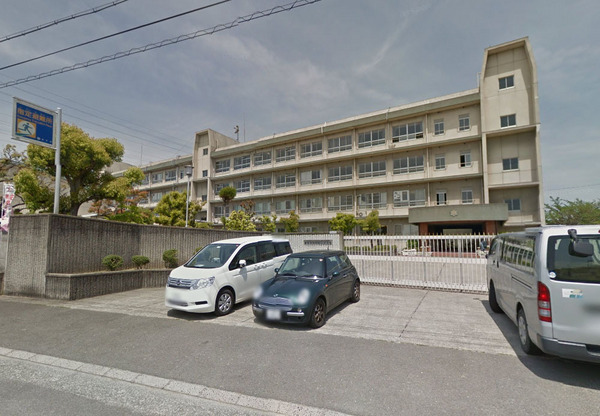 三和住宅第10マンション(茨木市立太田中学校)