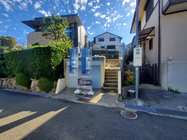 茨木市南春日丘５丁目　新築戸建