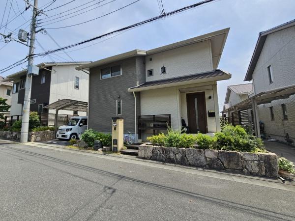 茨木市彩都あさぎ　中古戸建　オーナーチェンジ物件