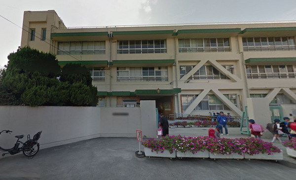 茨木市下中条町の土地(茨木市立中条小学校)