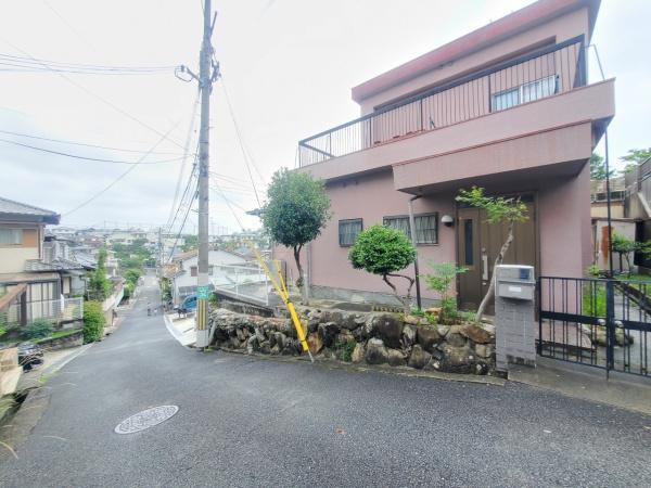 茨木市北春日丘３丁目　古家付き土地