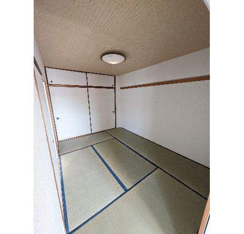ローレルハイツ茨木１号棟