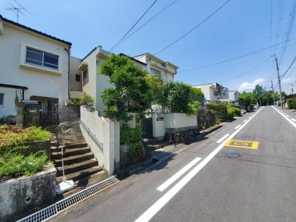 茨木市山手台３丁目の中古一戸建て