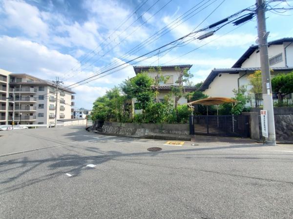 茨木市北春日丘1丁目　中古戸建