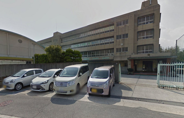 茨木市山手台4丁目の中古一戸建て(茨木市立北陵中学校)