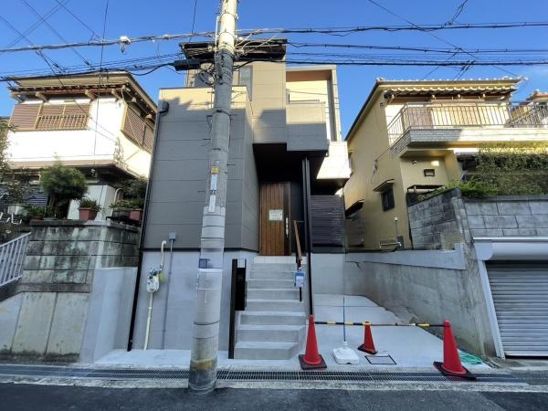 茨木市耳原１丁目　新築戸建