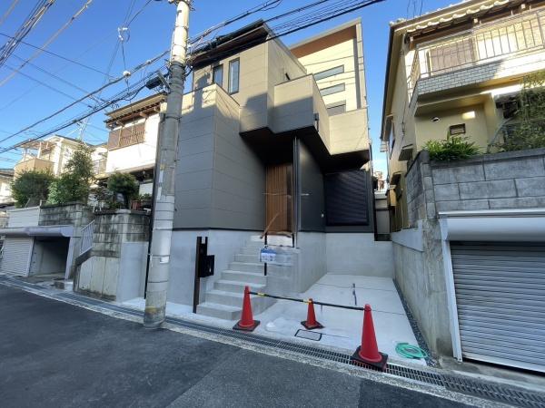 茨木市耳原１丁目　新築戸建