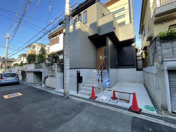 茨木市耳原１丁目　新築戸建