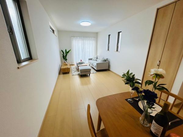 高槻市津之江町３丁目　新築戸建