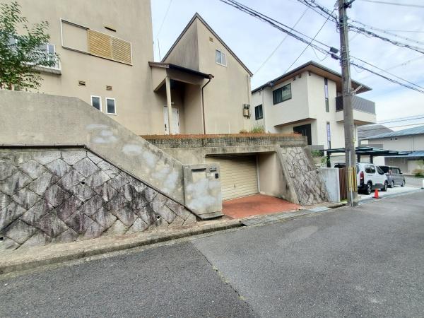 茨木市南春日丘３丁目の土地