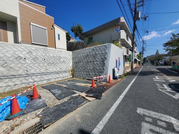 茨木市北春日丘4丁目　新築戸建