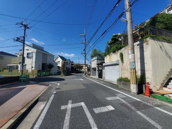 茨木市北春日丘4丁目　新築戸建