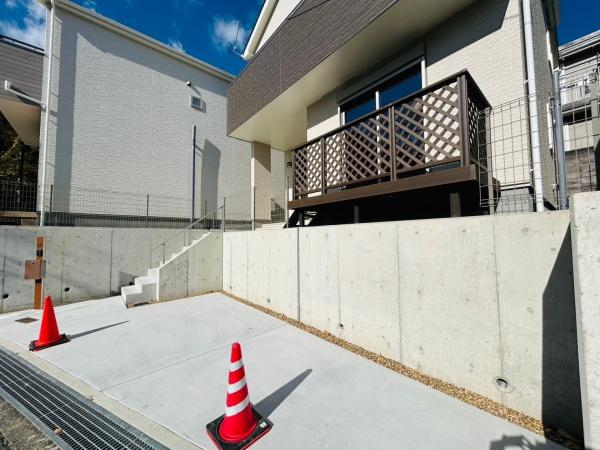 高槻市安岡寺町1丁目　新築戸建　2号棟