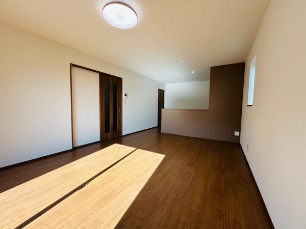高槻市安岡寺町1丁目　新築戸建　2号棟