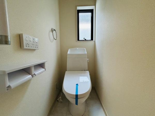 茨木市上野町　新築戸建　２号棟