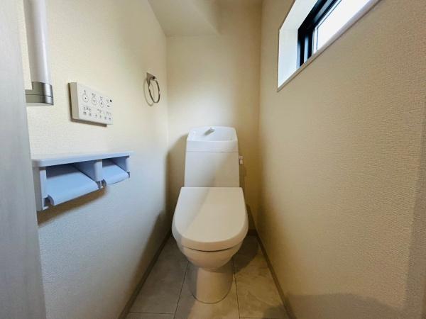 茨木市上野町　新築戸建　３号棟