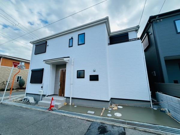 茨木市上野町　新築戸建　３号棟