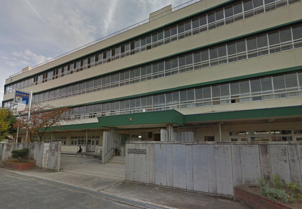 茨木市鮎川３丁目の土地(茨木市立東雲中学校)