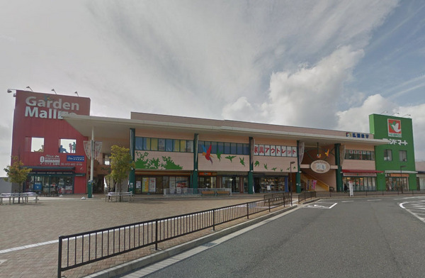 ジオ彩都みなみ坂弐番館(フレンドマート彩都店)