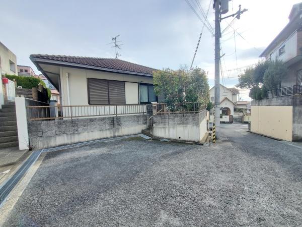 茨木市北春日丘3丁目　中古戸建