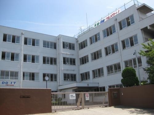 高槻市津之江町1丁目B 新築戸建(高槻市立川西中学校)