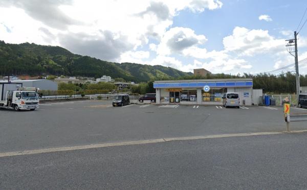 亀岡市曽我部町南条中向田の土地(ローソン京都先端科学大学前店)