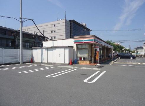 茨木市鮎川１丁目の中古一戸建て(セブンイレブン茨木鮎川1丁目店)