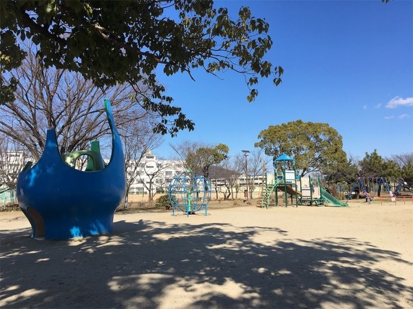 高槻市西冠2丁目 新築戸建(高槻城跡公園)