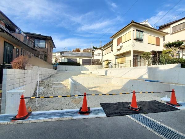 茨木市北春日丘２丁目の土地