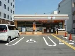 メゾン茨木西駅前(セブンイレブンJR茨木駅西店)