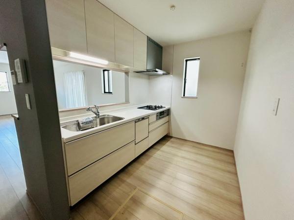 高槻市高西町　新築戸建　B号地