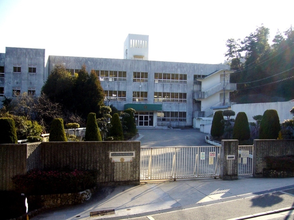 茨木市大字泉原の中古一戸建て(茨木市立清溪小学校)