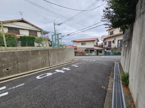 茨木市北春日丘３丁目の土地