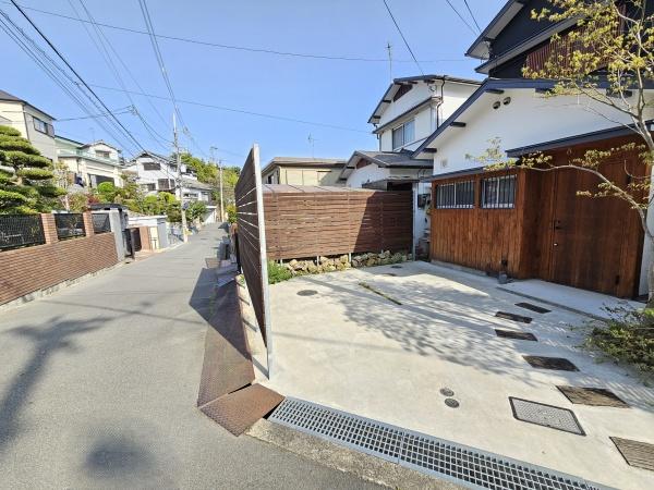 茨木市北春日丘2丁目　中古戸建