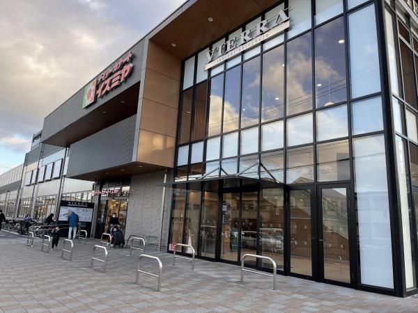 プレサンスグラン茨木壱番館(デイリーカナートイズミヤ新中条店)