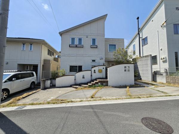 茨木市彩都やまぶき３丁目　中古戸建