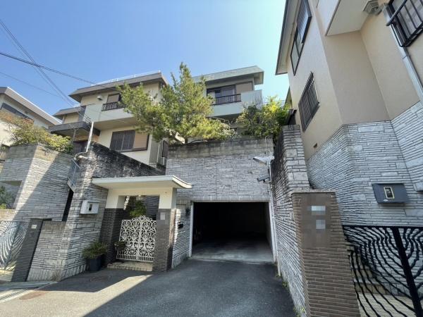 茨木市北春日丘2丁目　中古戸建