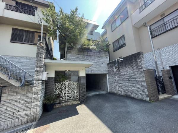 茨木市北春日丘２丁目の中古一戸建て