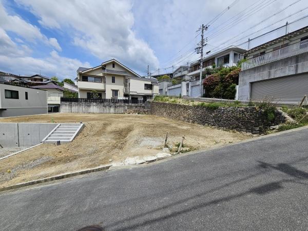 茨木市北春日丘２丁目の土地