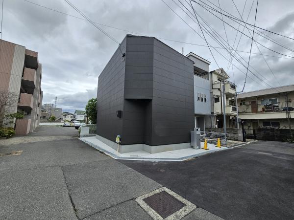 茨木市西河原北町　新築戸建