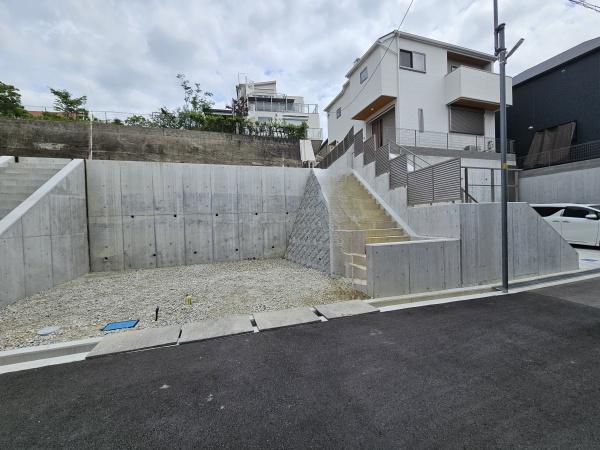 茨木市北春日丘４丁目の土地